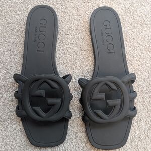 GUCCI BLACK SLIDES